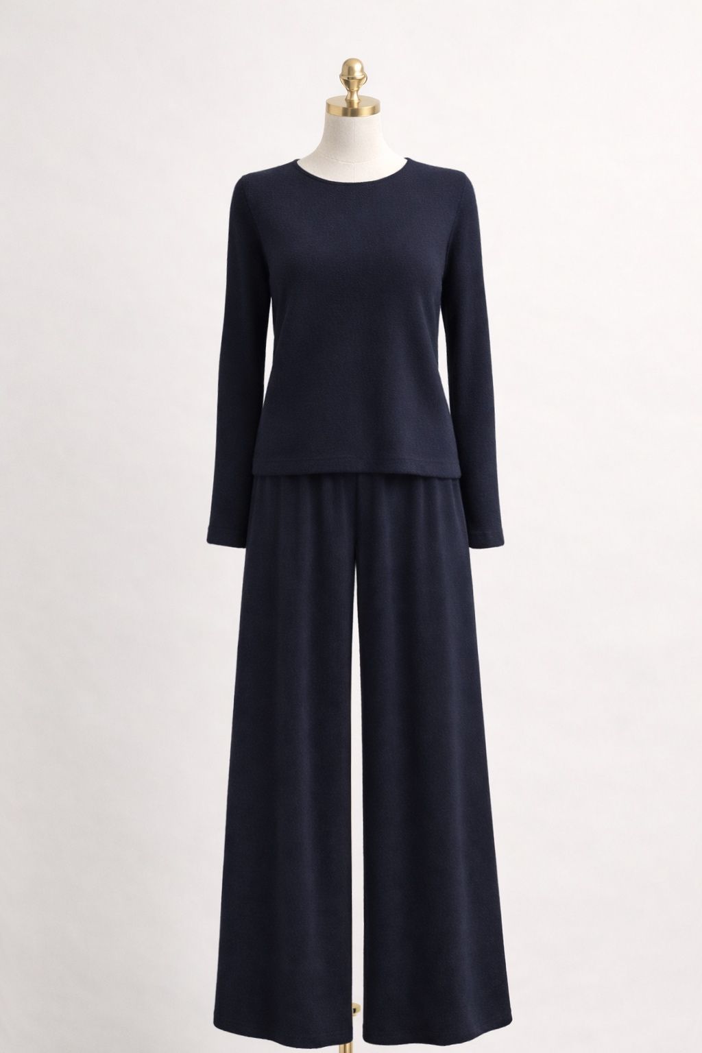 Wide leg knitted cashmere trousers