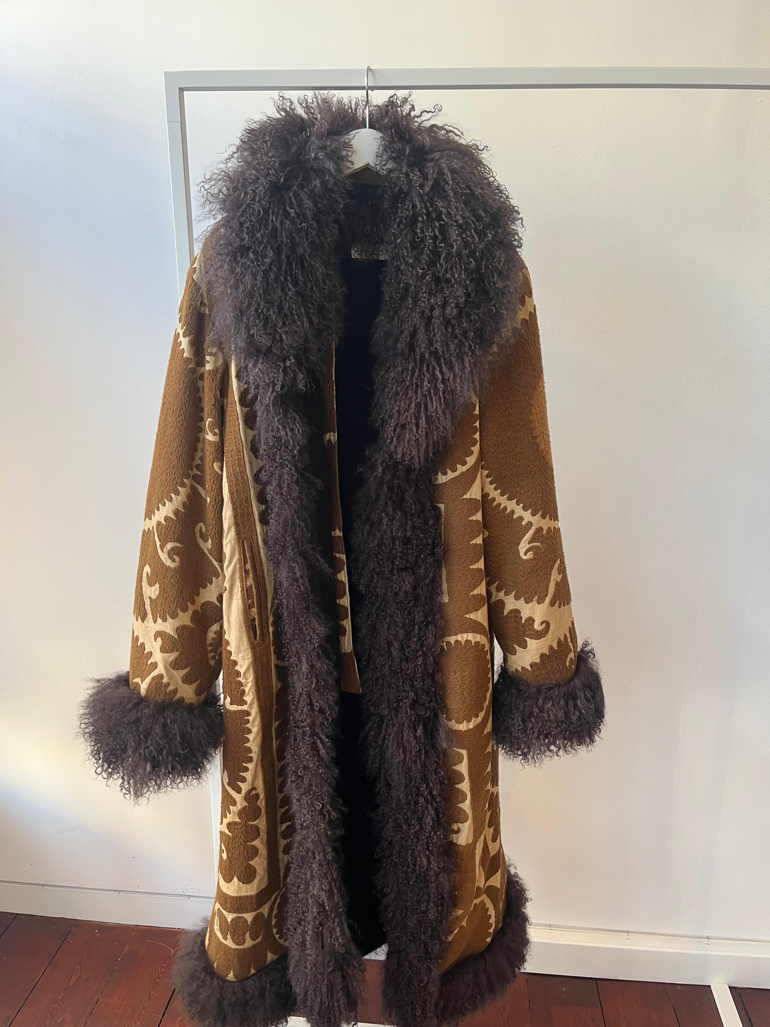 Suzani coat brown pattern/brown fur