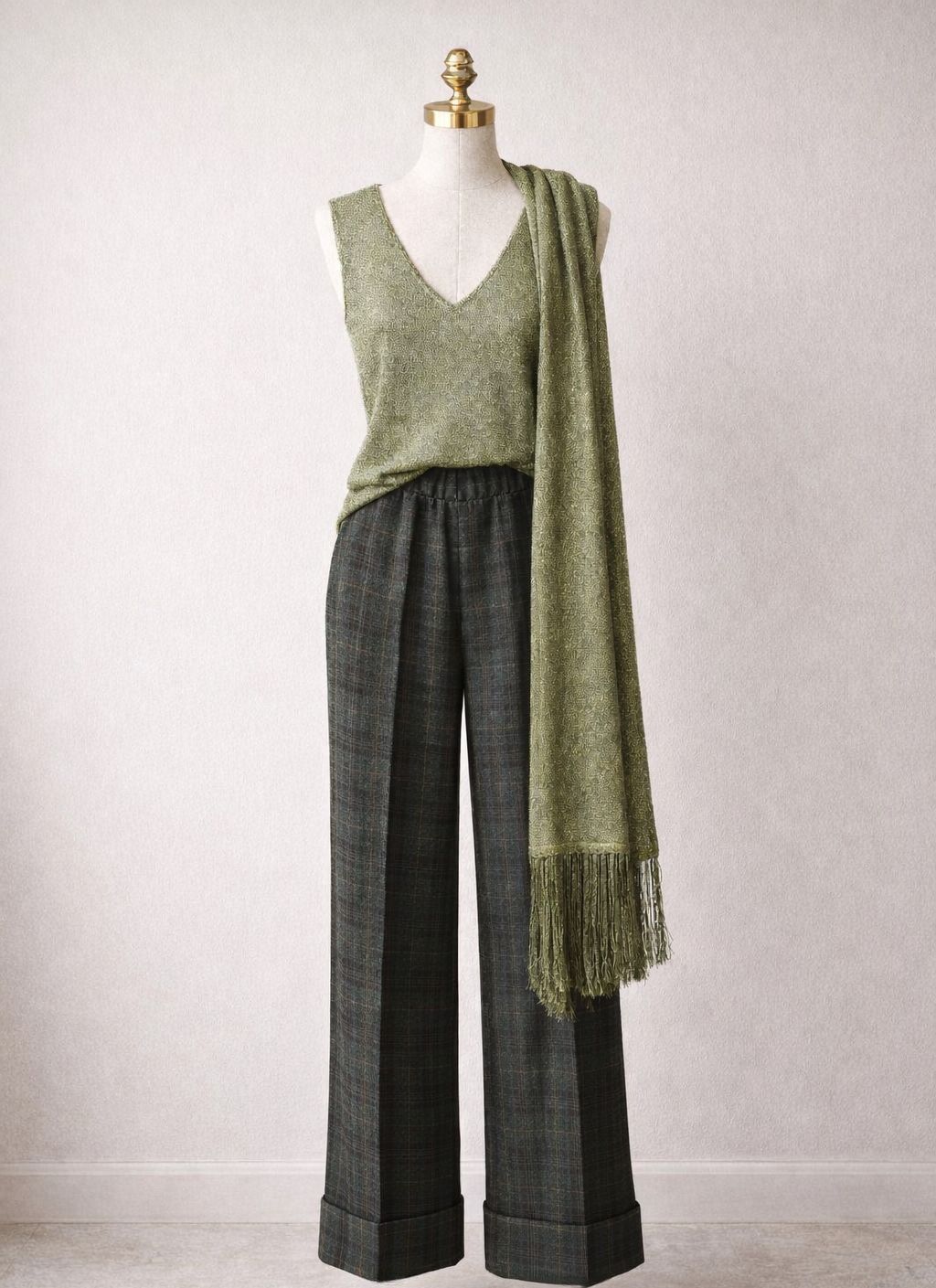 Cuffed trousers